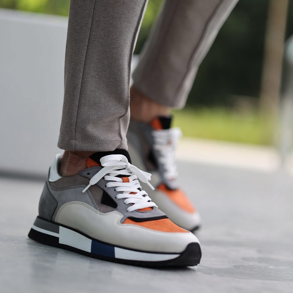 Beautiful Women’s H32 Sneakers *BRAND NEW*, Size EUR 39 (Original EUR 199)